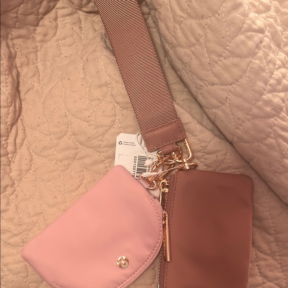 dual pouch wristlet